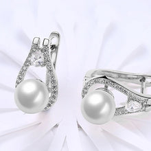 Load image into Gallery viewer, 14K White Gold Plating Swarovski Elements Pav'e Freshwater Pearl Pear Cut Clip On Earrings