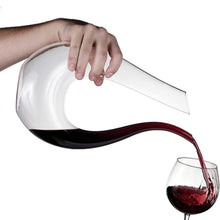 Load image into Gallery viewer, EraVino Premium Horn Crystal Wine Decanter