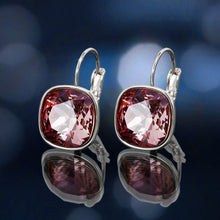 Load image into Gallery viewer, 0.55 CT Mini Bella Leverback Earring
