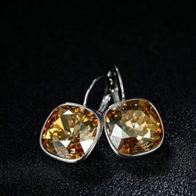 Load image into Gallery viewer, 0.55 CT Mini Bella Leverback Earring
